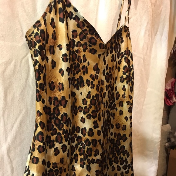 Alexandra Nicole Gown & Robe - Picture 2 of 7